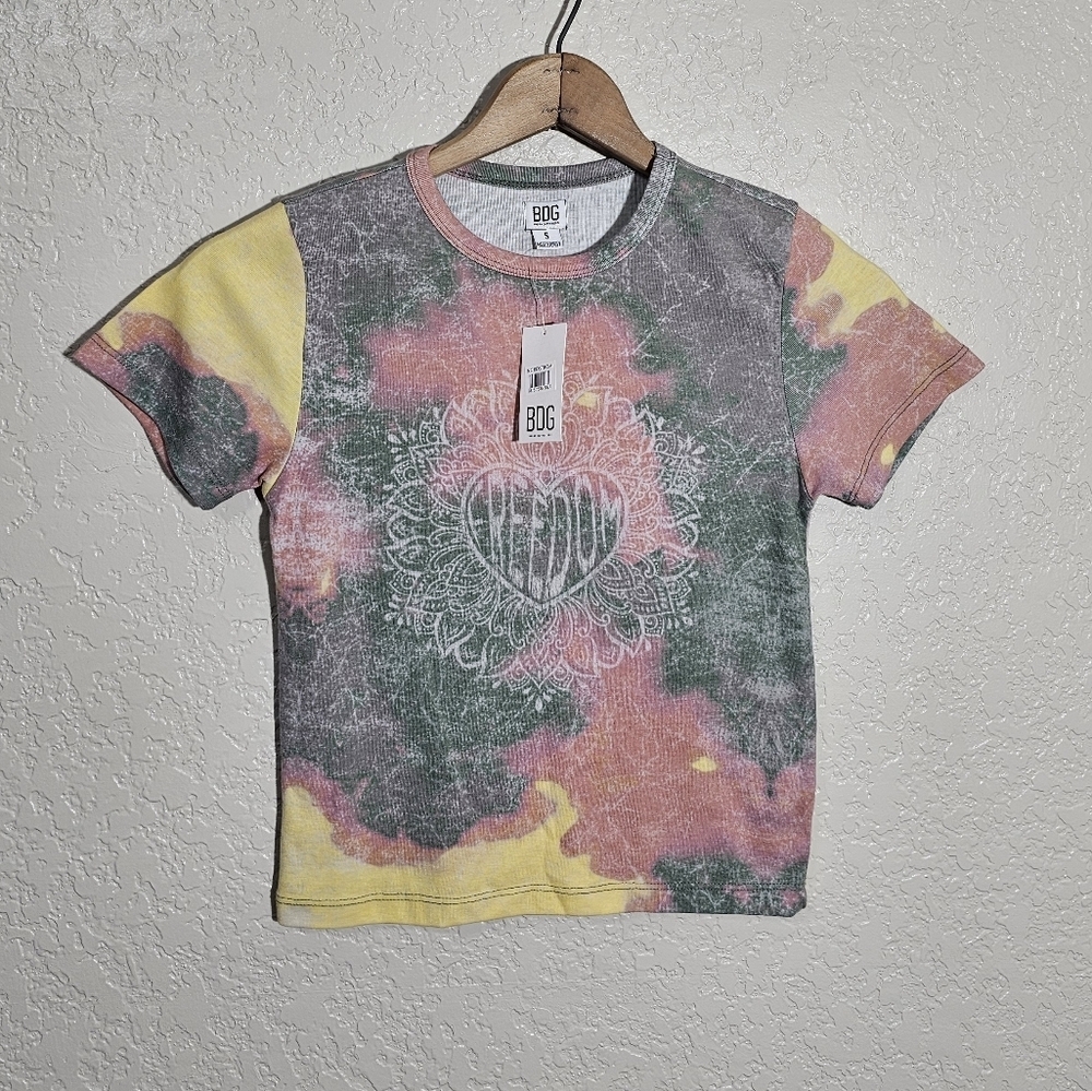 NWT Urban Outfitters BDG "Freedom" Tee